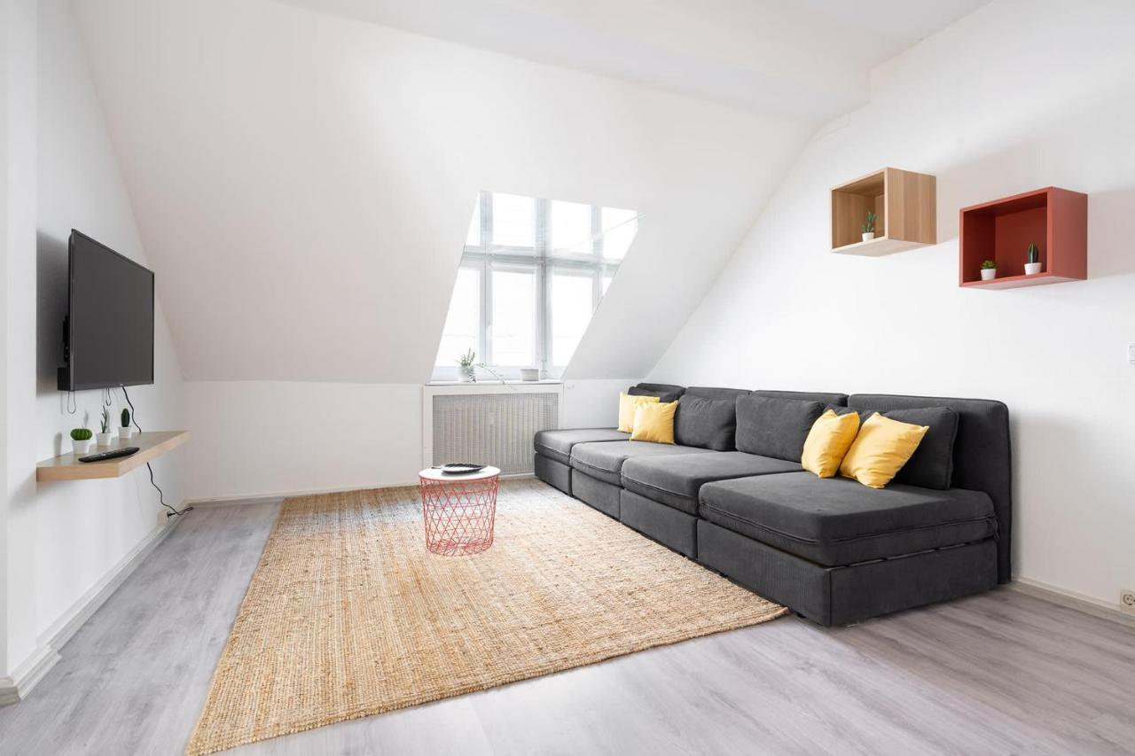 2 Bedroom Top Floor Apartment Direct On Marienplatz München Kültér fotó